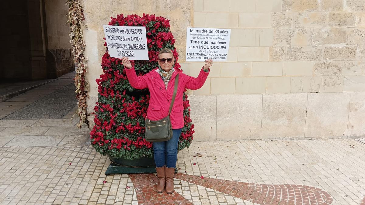 Drama en Elche: a los 86 años, un inquiokupa, un ictus y una pensión de 429 euros para cubrirlo todo