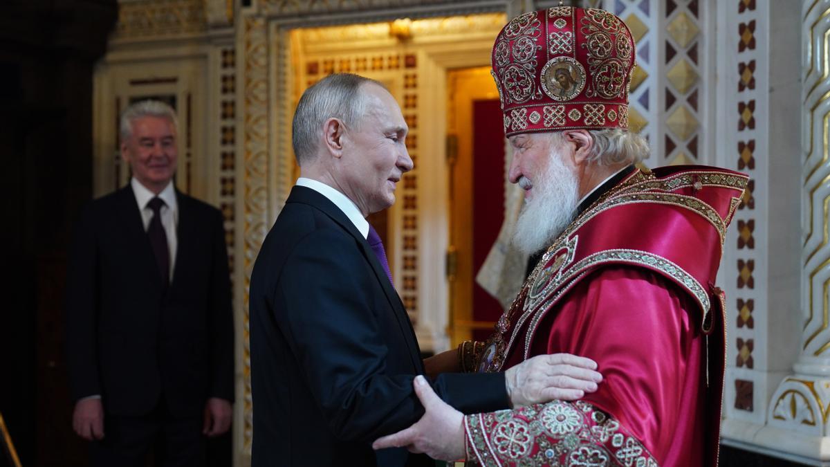 Putin felicita la Pascua a los creyentes ortodoxos