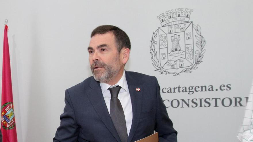 López pide a la oposición que espere al 6 de marzo para pedir la dimisión de PAS