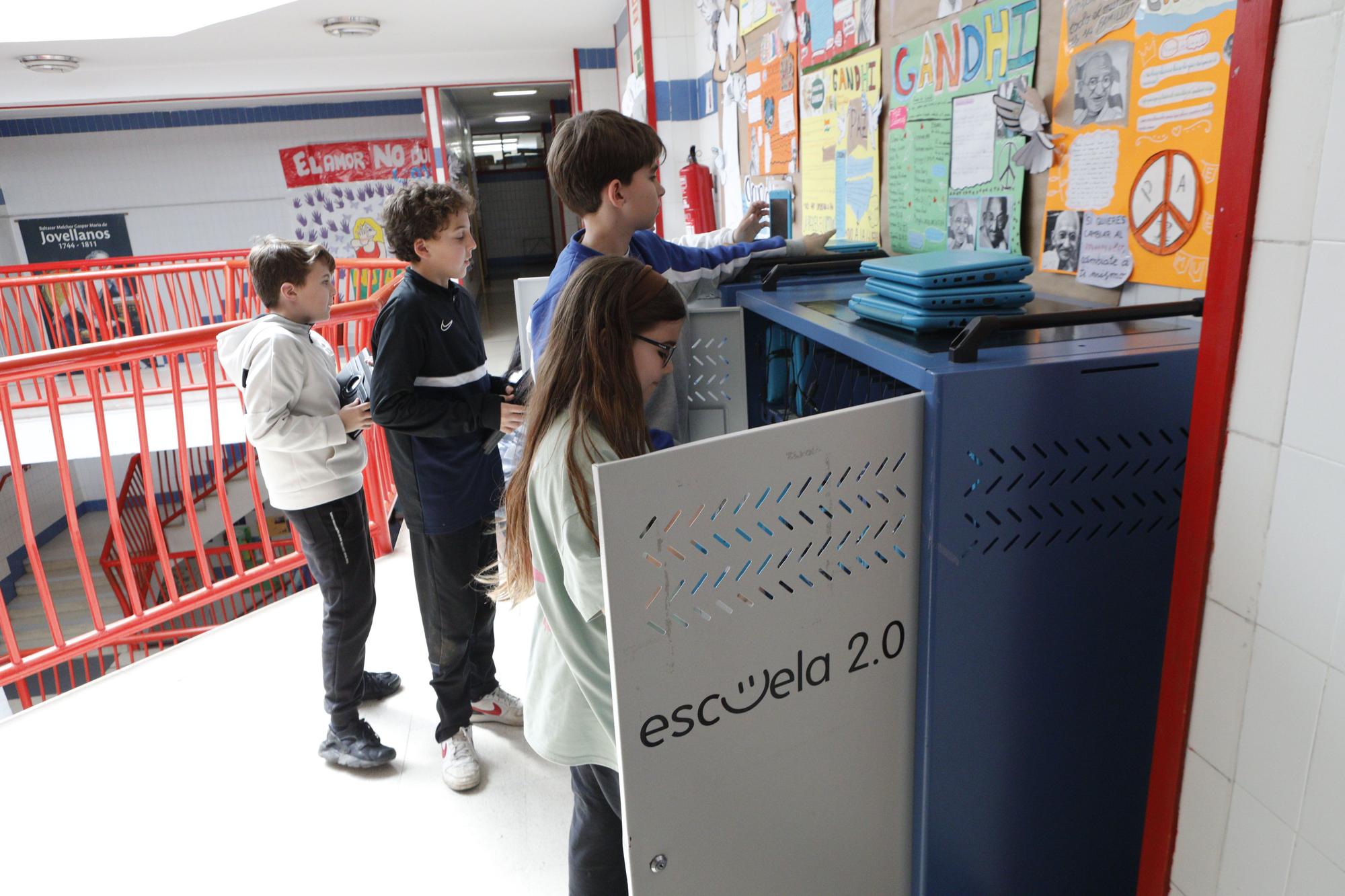 En imágenes: El colegio Laviada se rebela contra los bulos