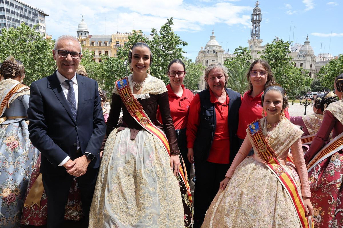 La mascletà del día de la Virgen de los Desamparados, en imágenes