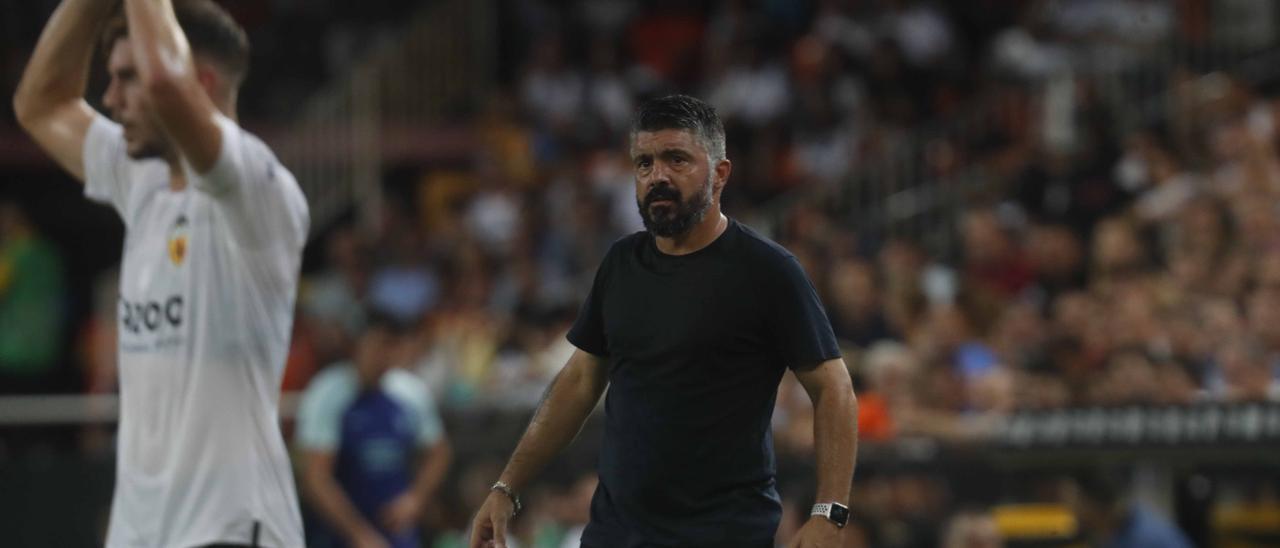 Gattuso, en la banda de Mestalla