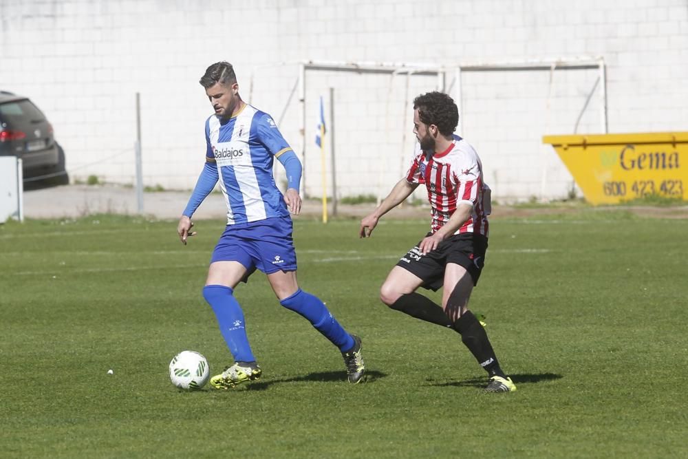 El partido entre el Real Avilés y el Siero, en imágenes