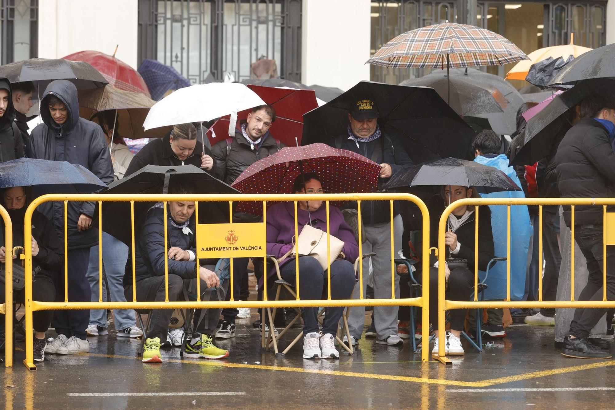 Búscate en la mascletà del 18 de marzo