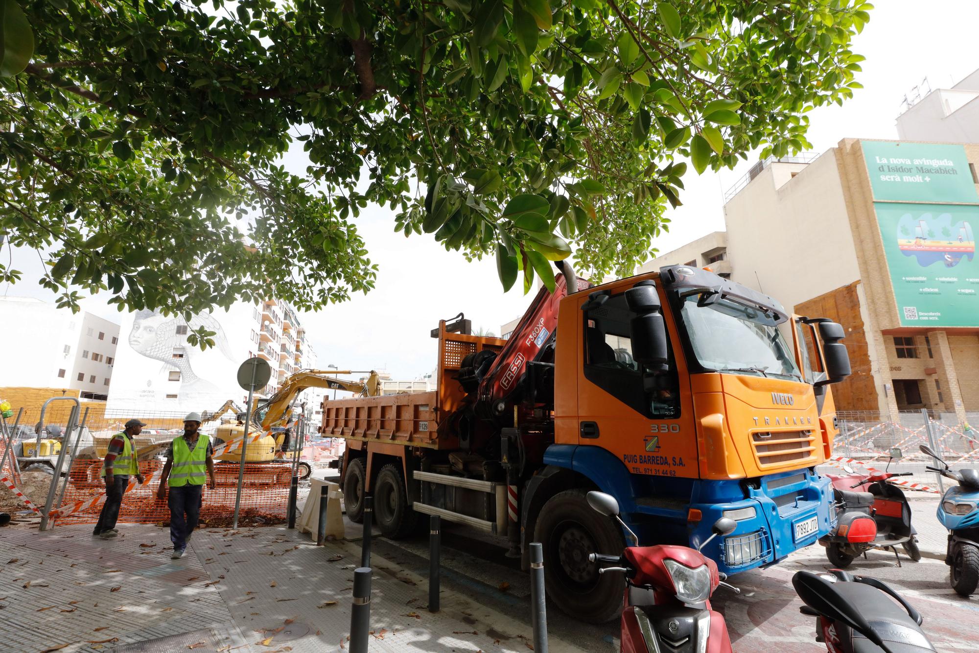 Las imágenes de las obras en la avenida Isidor Macabich de Ibiza