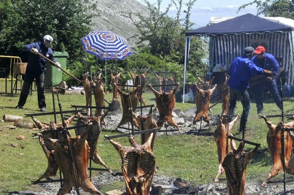 Fiesta del Corderu en Prau L.lagüezos