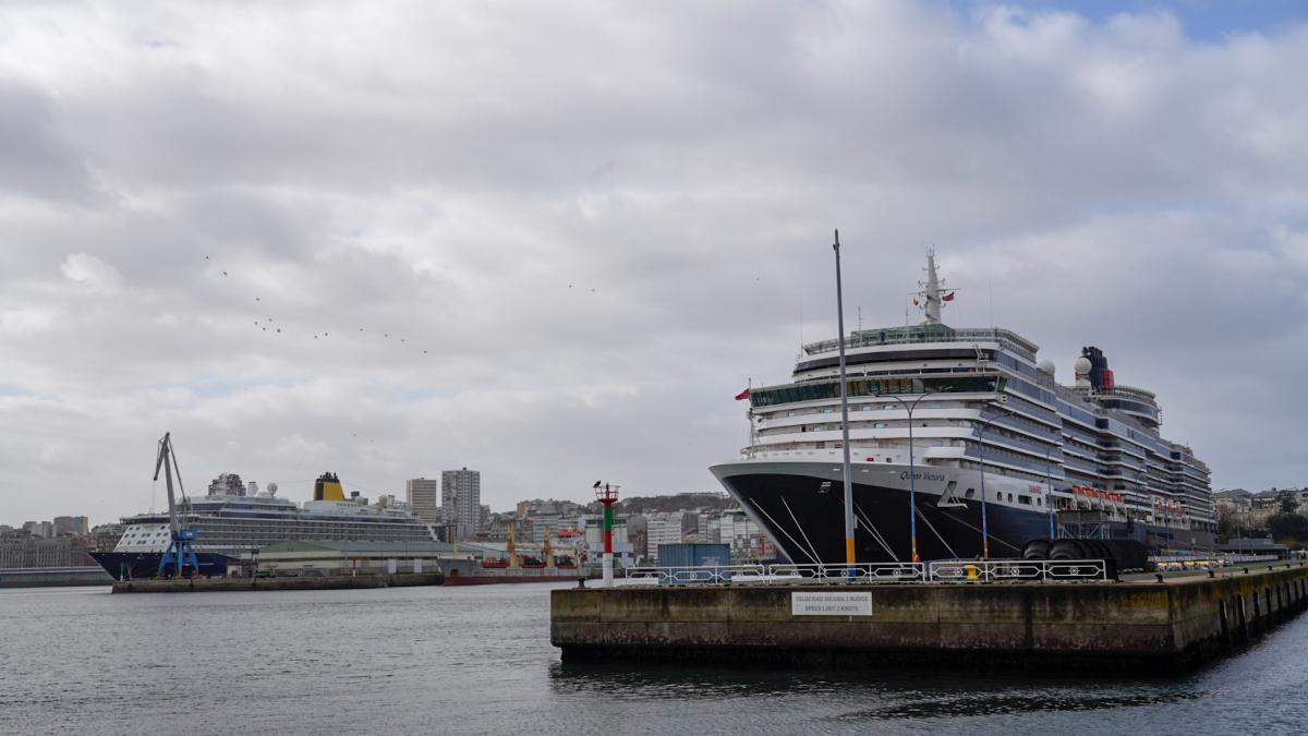 Doble escala de cruceros en el puerto de A Coruña, hace unos meses.