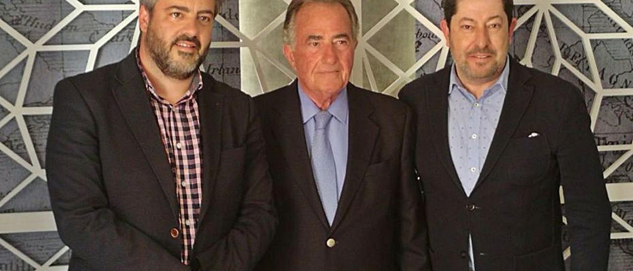 Los presidentes de las cámaras de Alcoy, Alicante y Orihuela. | INFORMACIÓN
