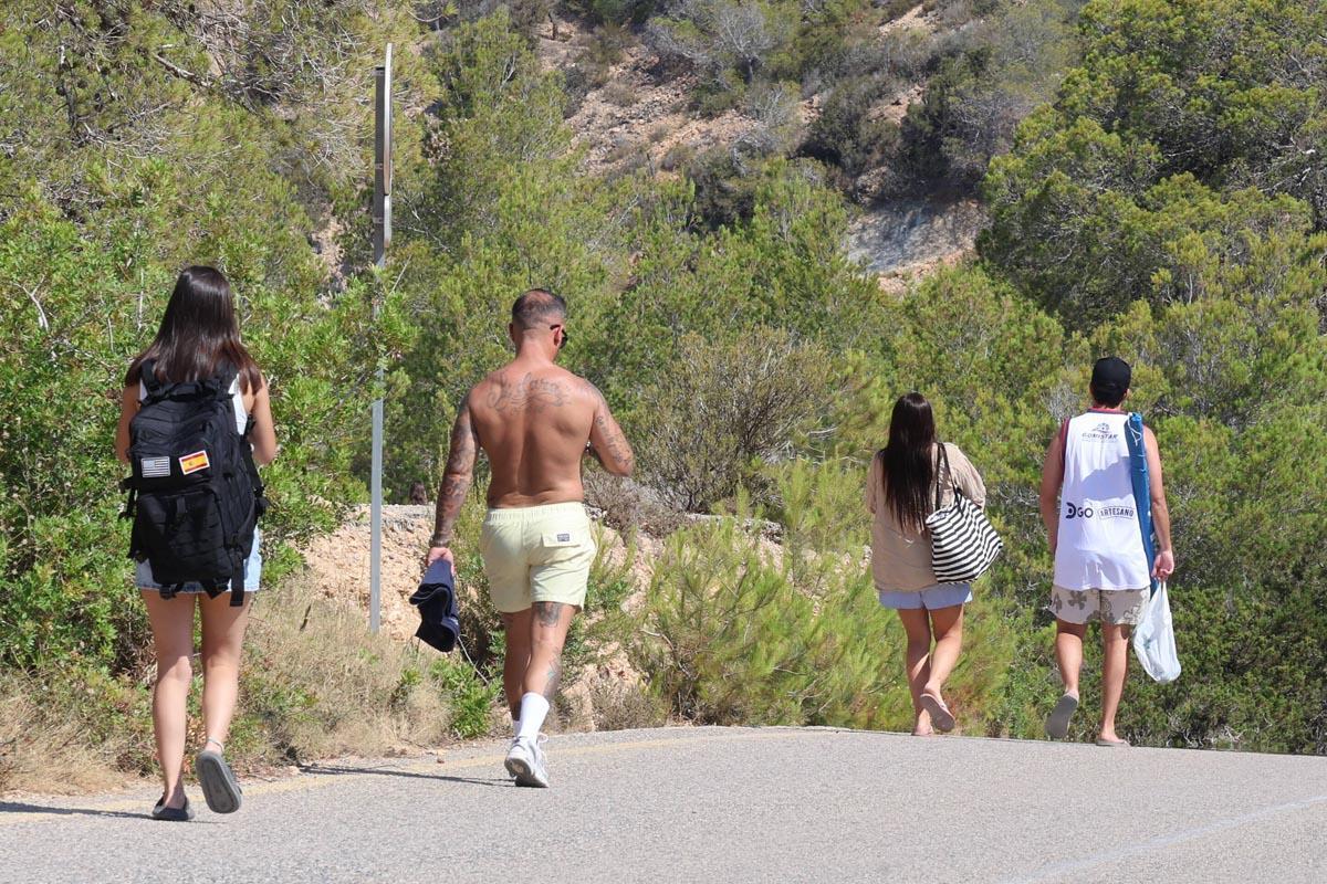 Galería: Reabre el parking de Cala d'Hort