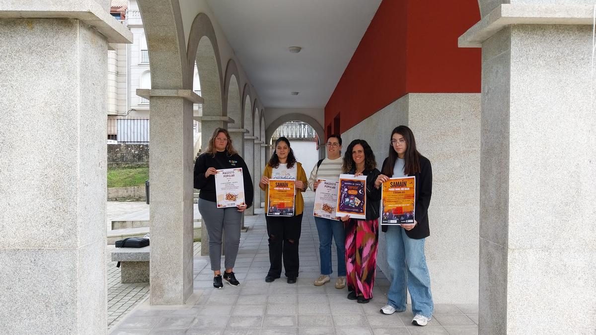 A presentación nos soportais da biblioteca de Bueu, que se convertirá nun túnel do terror o día 31.