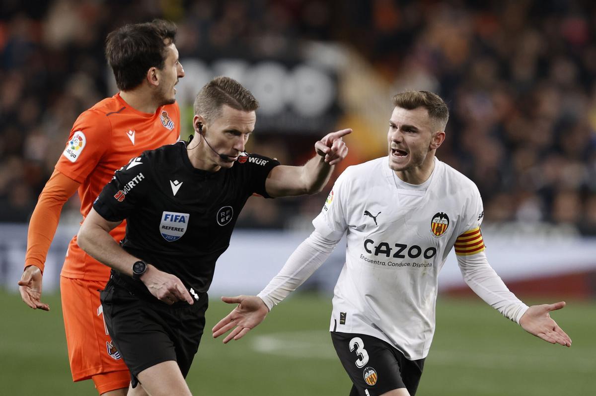 Hernández Hernández pitará el derbi barcelonés