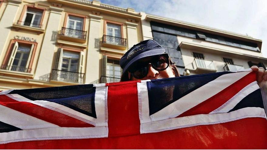 Una manifestante británica, durante un acto de protesta contra el brexit celebrado en 2019 en la capital malagueña. |