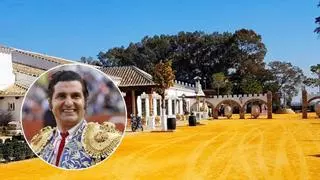 Así es la finca de Morante de la Puebla en Sevilla: 2,5 hectáreas con museo taurino, campo de fútbol y salón de eventos junto a Doñana