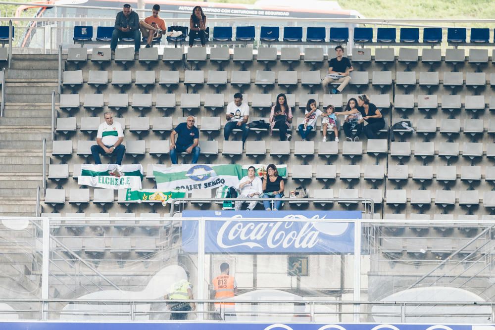 El Elche asalta Oviedo con dos goles de Yacine