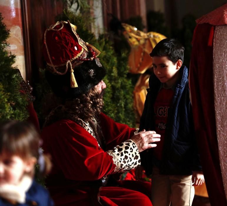 Recepción a los Reyes Magos en el Teatro Campoamor