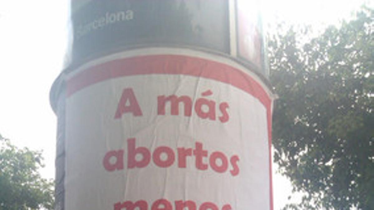 Un cartel de la campaña contra el aborto de E-cristians.