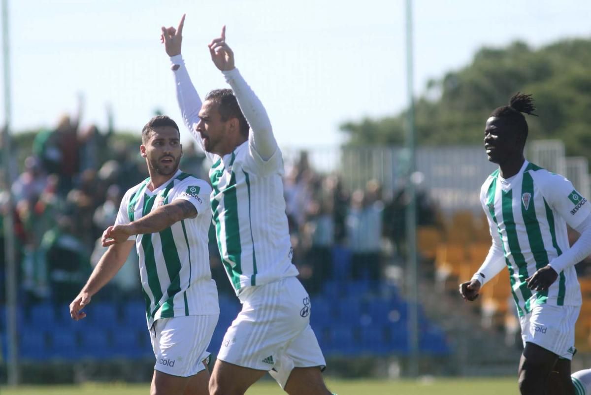 Las imágenes de Cádiz B-Córdoba CF