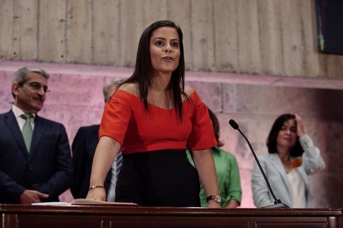 Toma de posesión de los consejeros del Gobierno de Canarias