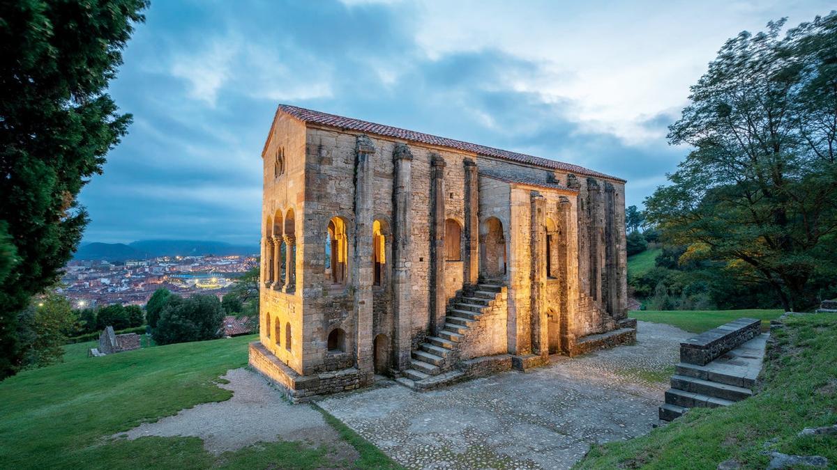 Iglesia de Santa María del Naranco (Asturias)
