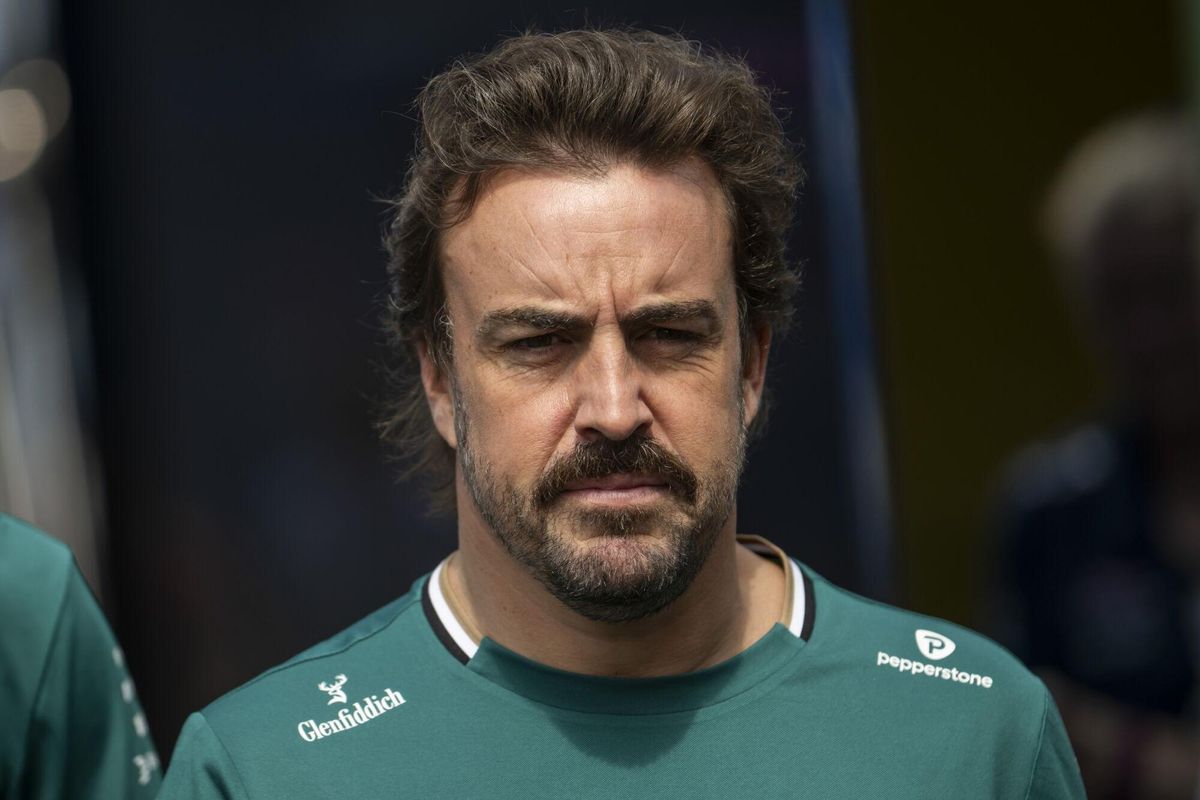 Mogyorod (Hungary), 02/08/2025.- Aston Martin driver Fernando Alonso of Spain is seen before the third free practice session for the Formula One Hungarian Grand Prix at the Hungaroring circuit in Mogyorod, Hungary, 02 August 2025, one day ahead of the race. (Fórmula Uno, Hungría, España) EFE/EPA/Boglarka Bodnar HUNGARY OUT