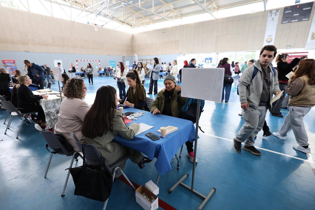 Sant Antoni celebra la sexta edición de la feria de empleo Activa't Portmany Sant Antoni celebra la sexta edición de la feria de empleo Activa't Portmany
