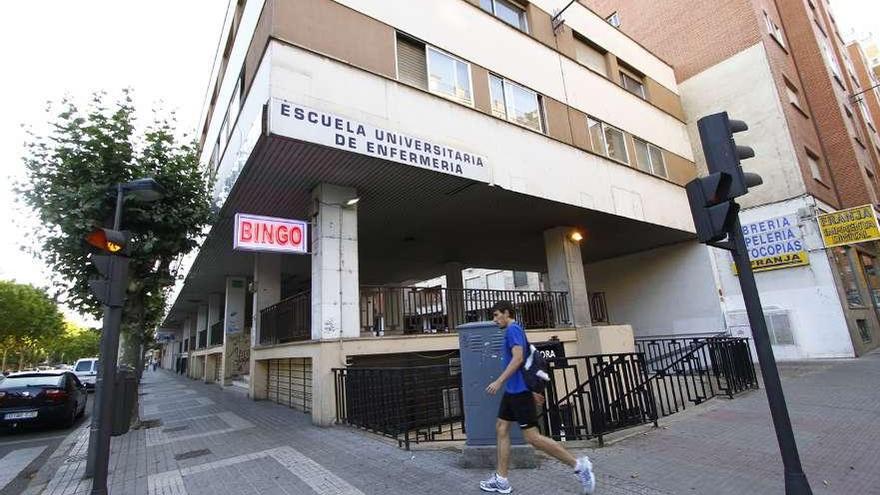 La Escuela de Enfermería recibe 26 solicitudes por cada plaza para el próximo curso