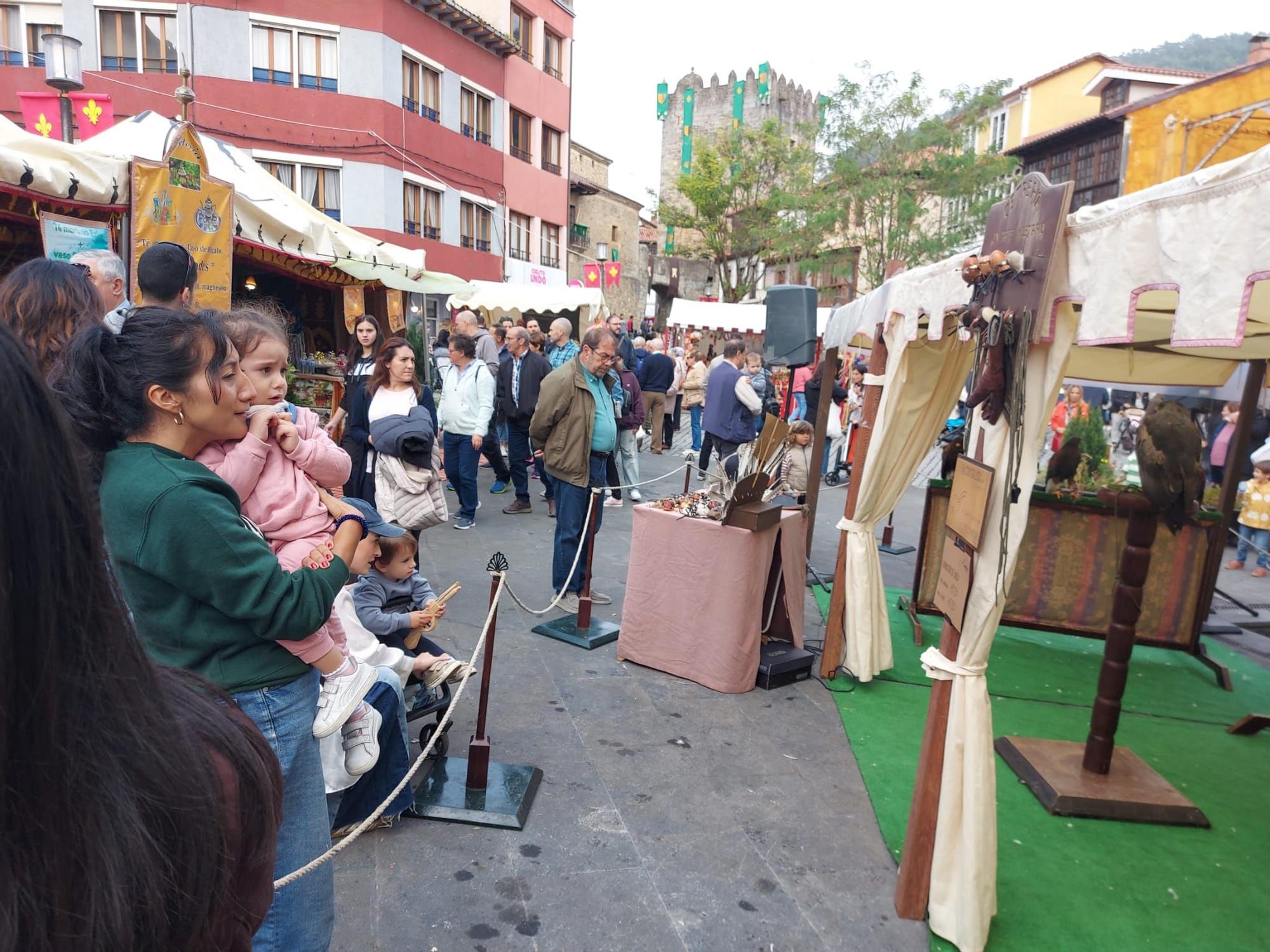En imágenes: Domingo de lleno en la Feria Medieval de Salas
