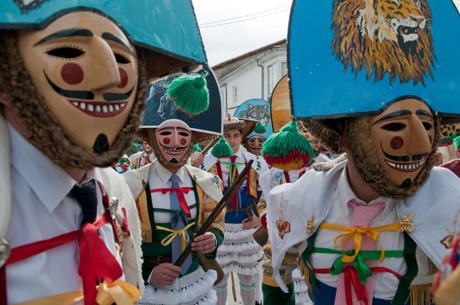 Peliqueiros en el Carnaval de Laza