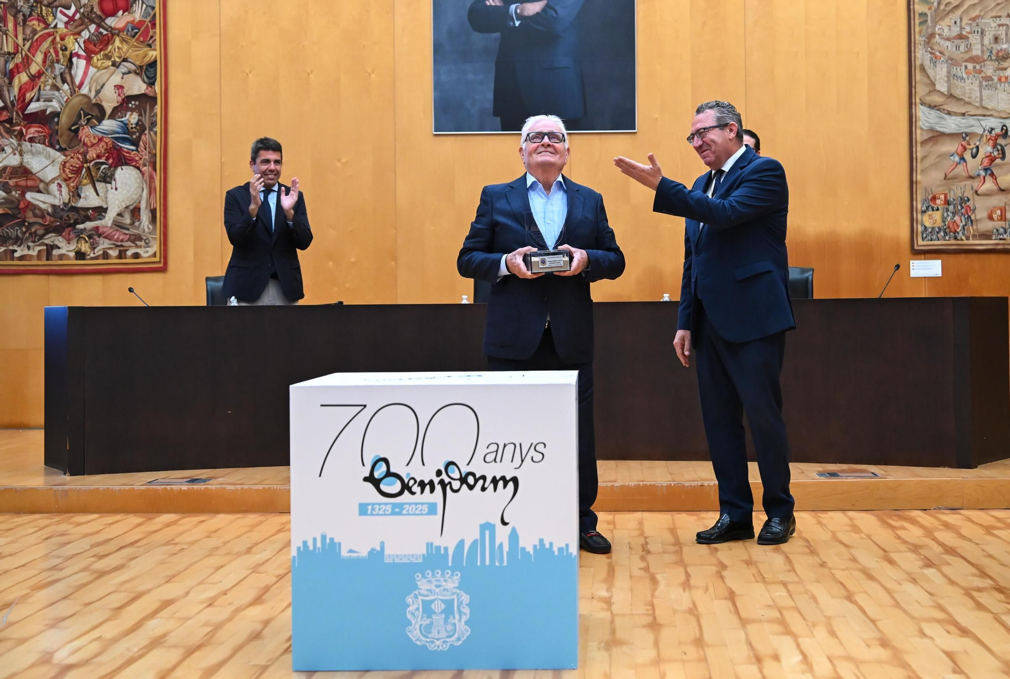 Celebración del Día de Europa en Benidorm y entrega de la distinción a Enrique Ballester