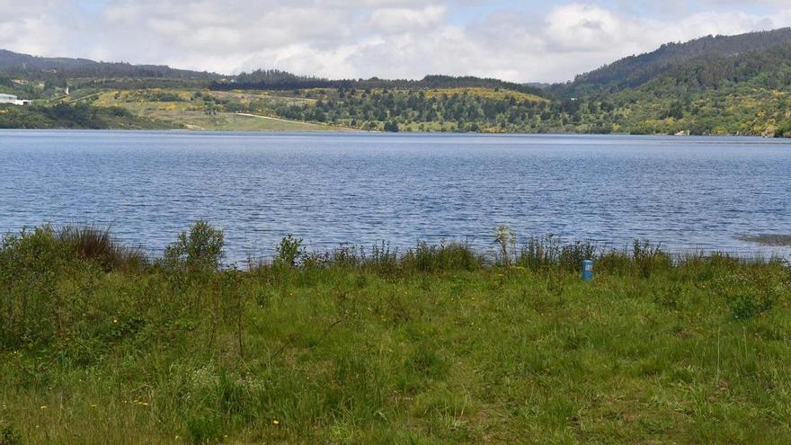 Augas de Galicia insta al Concello de A Coruña a &quot;definir, financiar y ejecutar&quot; el trasvase de agua desde el lago de As Encrobas