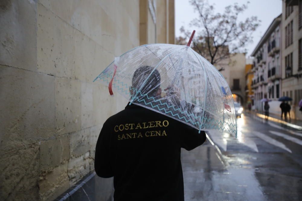 Las cofradías celebran actos en el interior de las parroquias y anulan las estaciones de penitencia