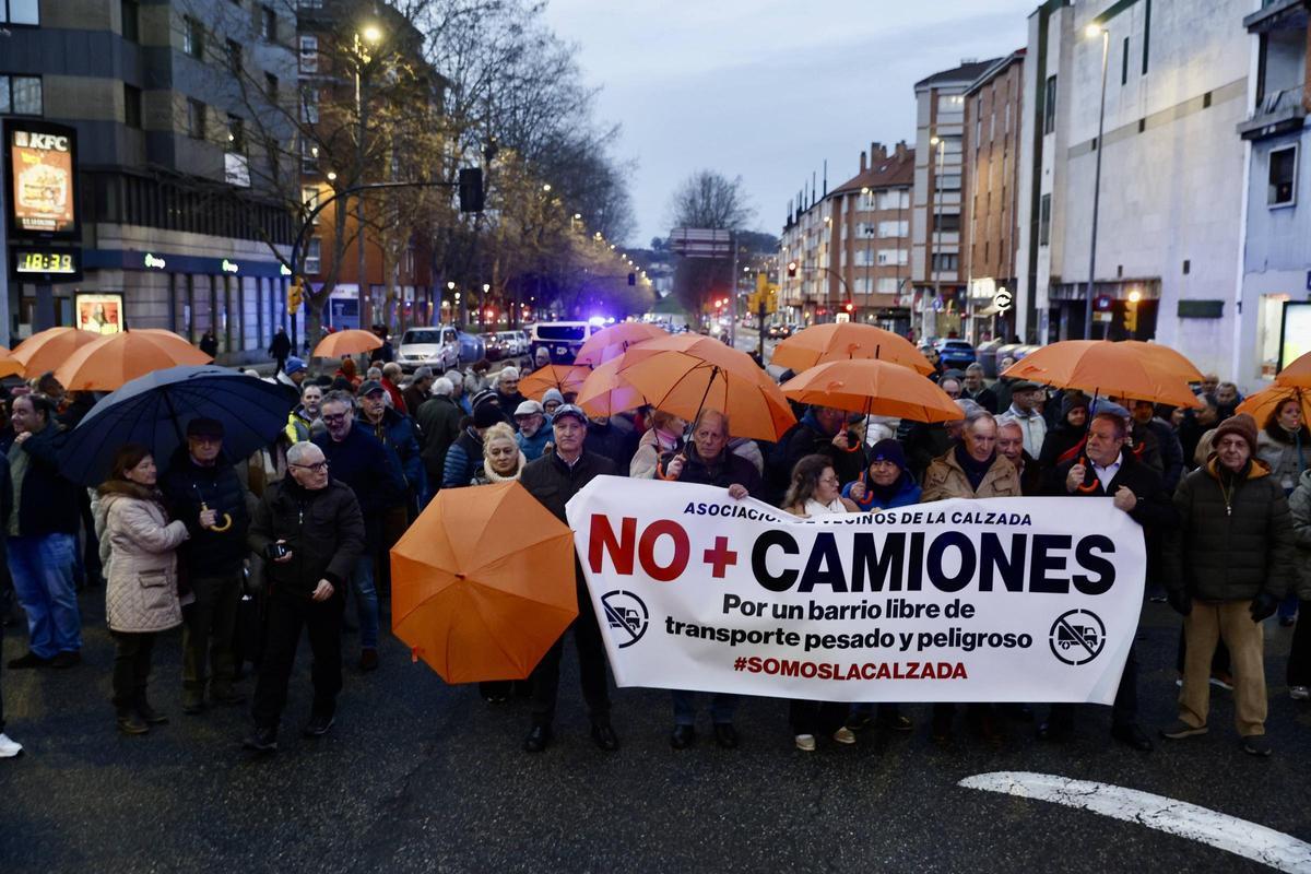 Octava concentración en Cuatro Caminos sin respuesta institucional al paso de camiones: “Llegaremos hasta donde haga falta”