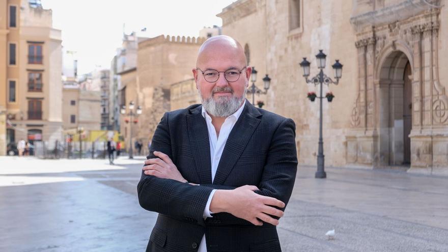 Joaquín Martínez: «Las cofradías han hecho un gran esfuerzo para cambiar horarios y mejorar la fluidez procesional»