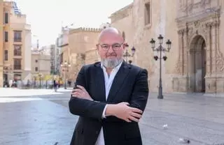 Joaquín Martínez: «Las cofradías han hecho un gran esfuerzo para cambiar horarios y mejorar la fluidez procesional»
