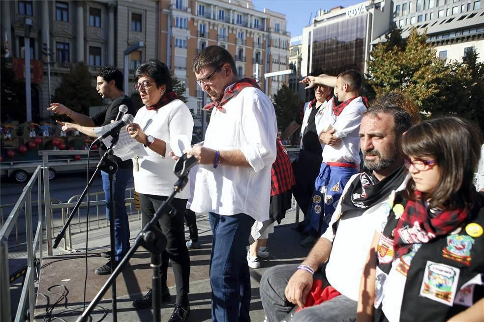 Las peñas se ponen en marcha / en directo con imágenes