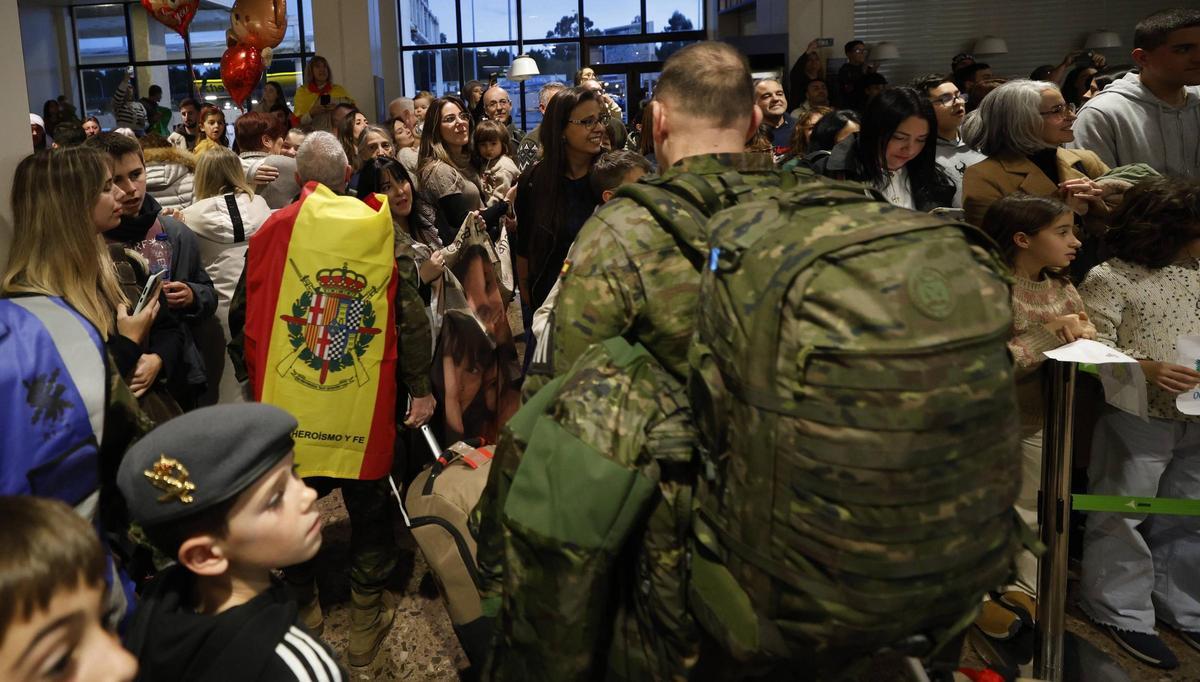 Ambiente en la llegada de los soldados.