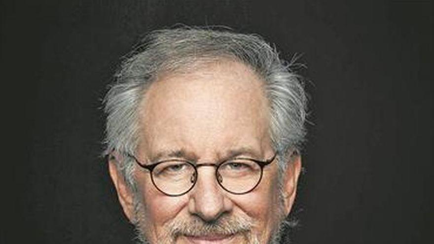 Steven Spielberg «Las redes son una excusa para no mirarnos los ojos»
