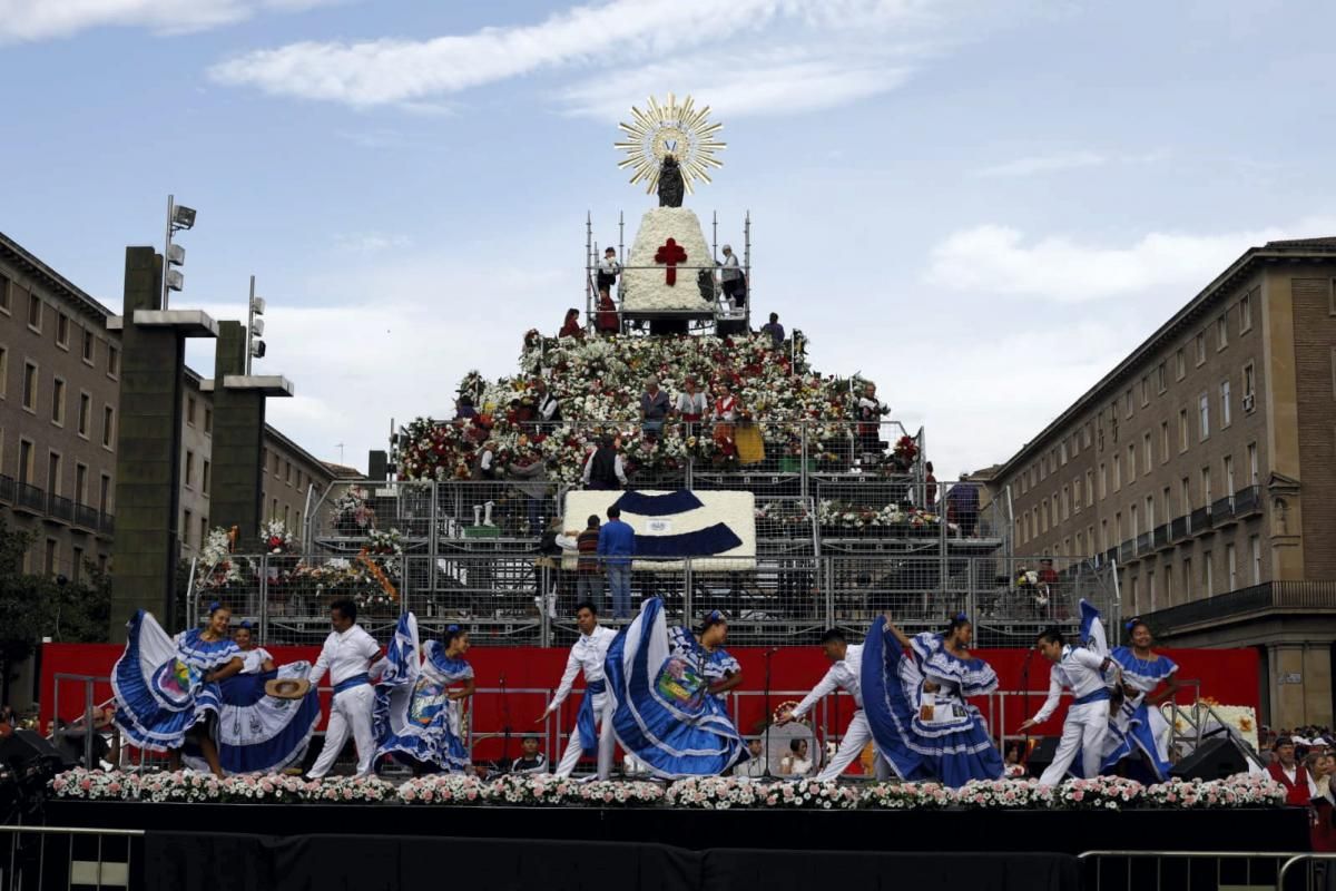 La Ofrenda a la Virgen del Pilar