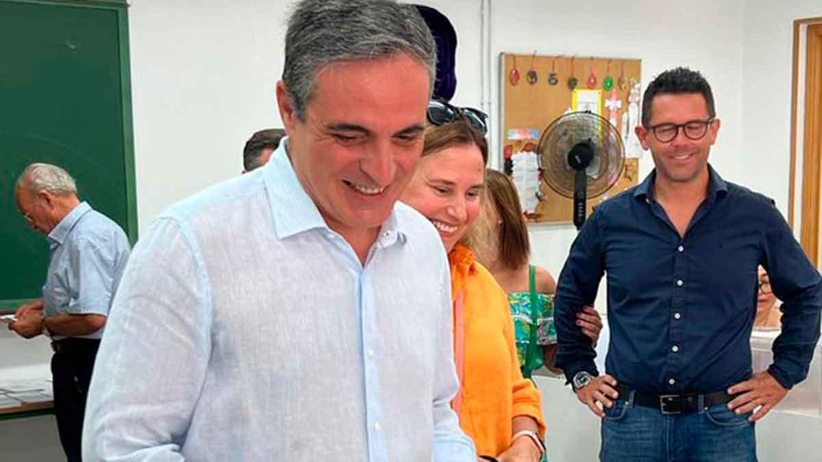 Marí Bosó ha votado en Ibiza