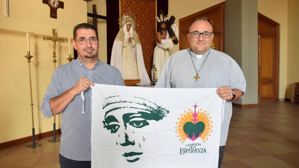 La Esperanza en el corazón de las Tres Mil: así se reza en el barrio más pobre de España