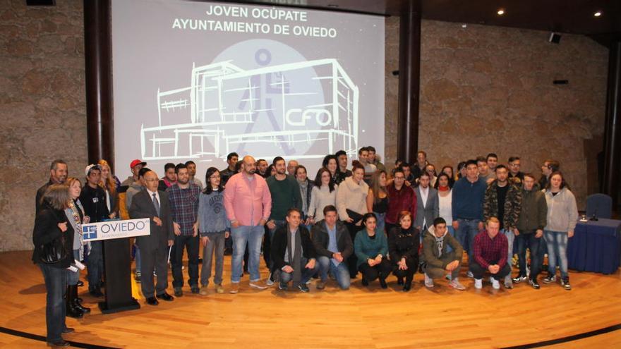 Clausura del programa Jóven Ocúpate en el Auditorio Príncipe Felipe.