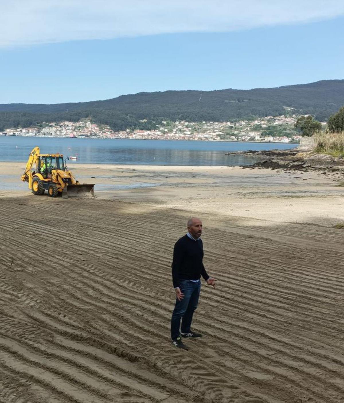 Actuación en una playa. |   // FDV