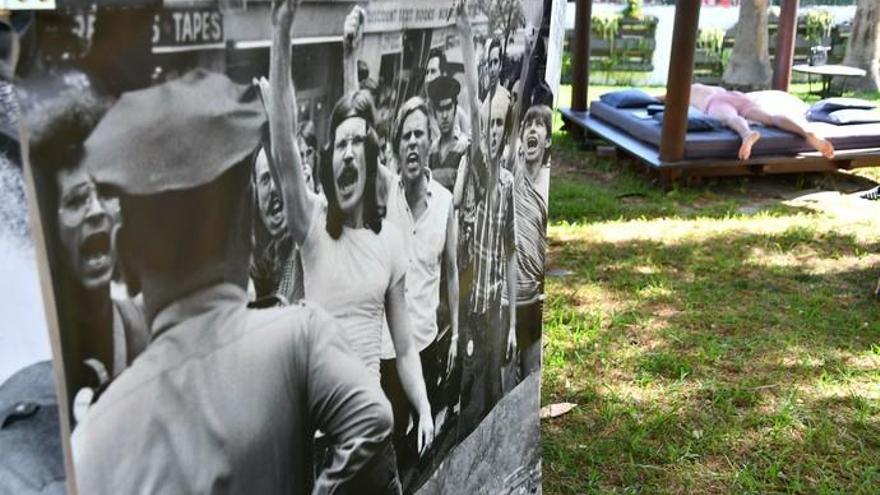 Exposición sobre el orgullo LGTBI en Maspalomas