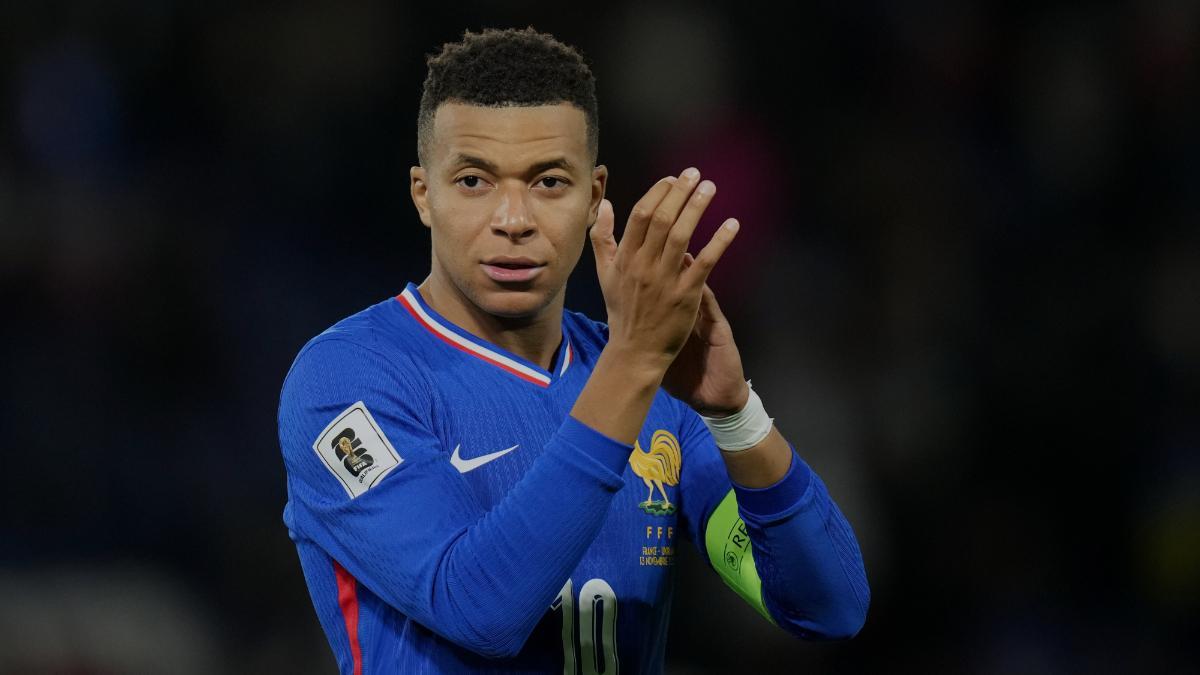 Kylian Mbappé anotó un doblete y dio una asistencia frente a Ucrania