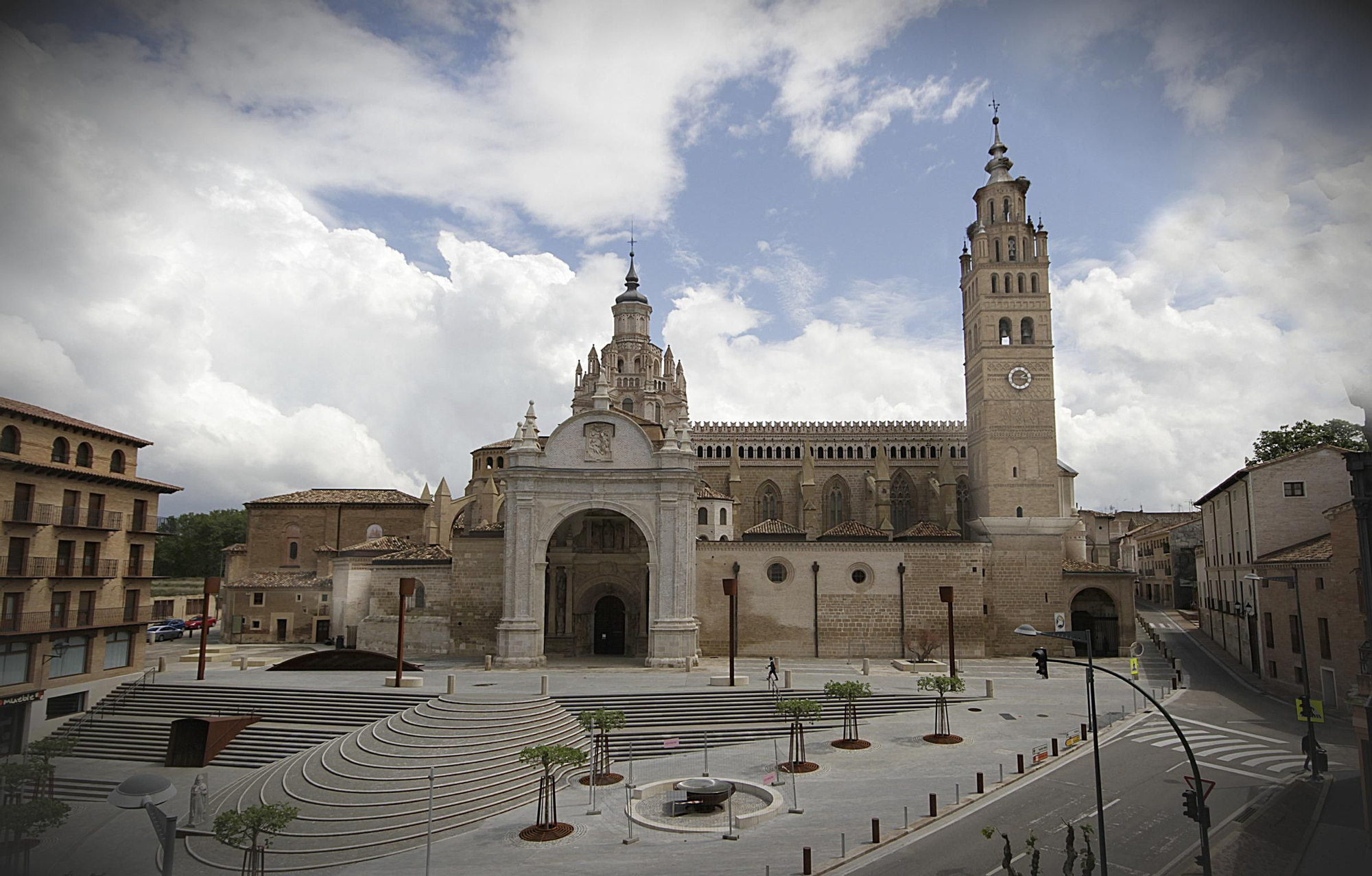 Vista frontal de la catedral de Tarazona