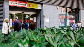 Castellón destruye 19 empleos al día en otro mal mes para el azulejo y la agricultura