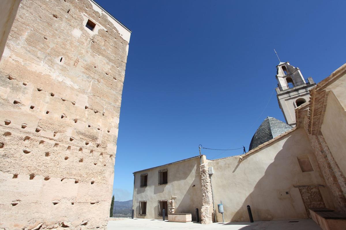 Torre almohade de Almudaina