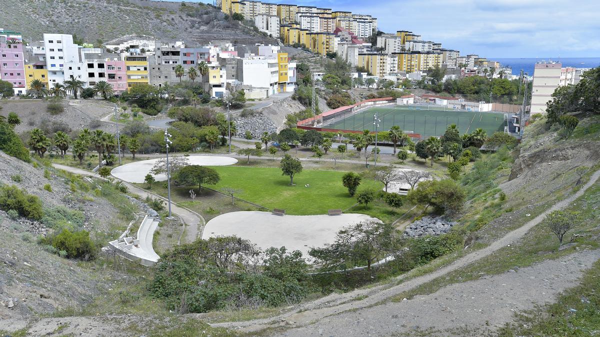 Vista del vial 1026 tras el barranco de Gonzalo en Pedro Hidalgo.