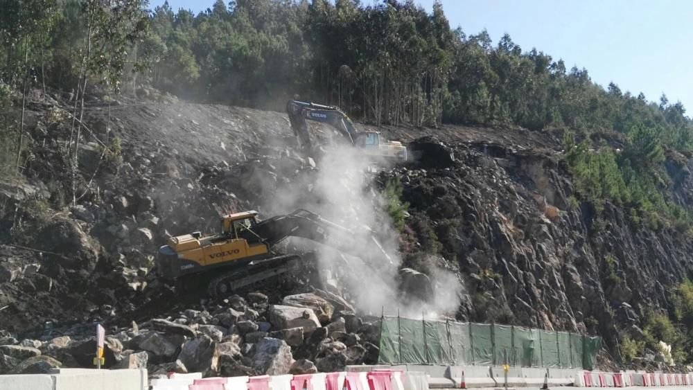 Las reparaciones en el tramo entre Domaio y Meira terminaron con casi dos horas de antelación