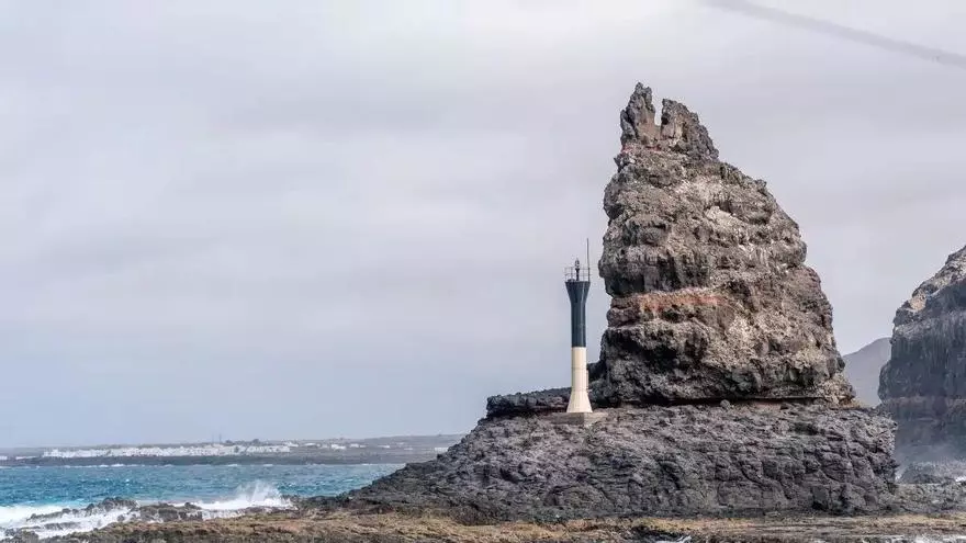 Aparece un cuerpo entre Órzola y Famara donde se buscaba al senderista desaparecido en el norte de Lanzarote